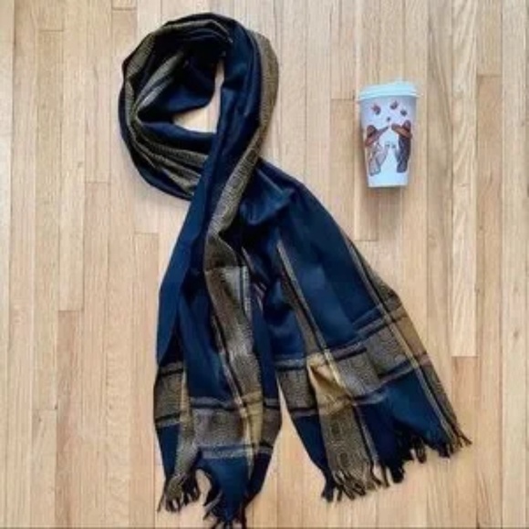 Handmade Guatemalan Lightweight Scarf Black & Gold Metallic Paisley Wrap Shawl - Picture 5 of 6